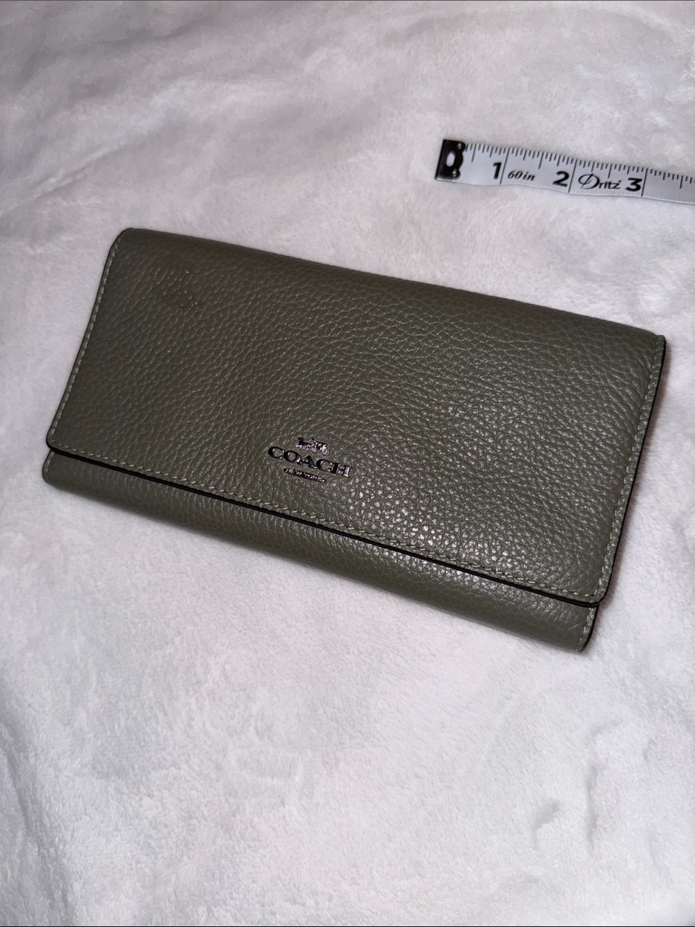 Coach Olive Green Pebbled Leather Fold Wallet with Silver Logo - Picture 9 of 9